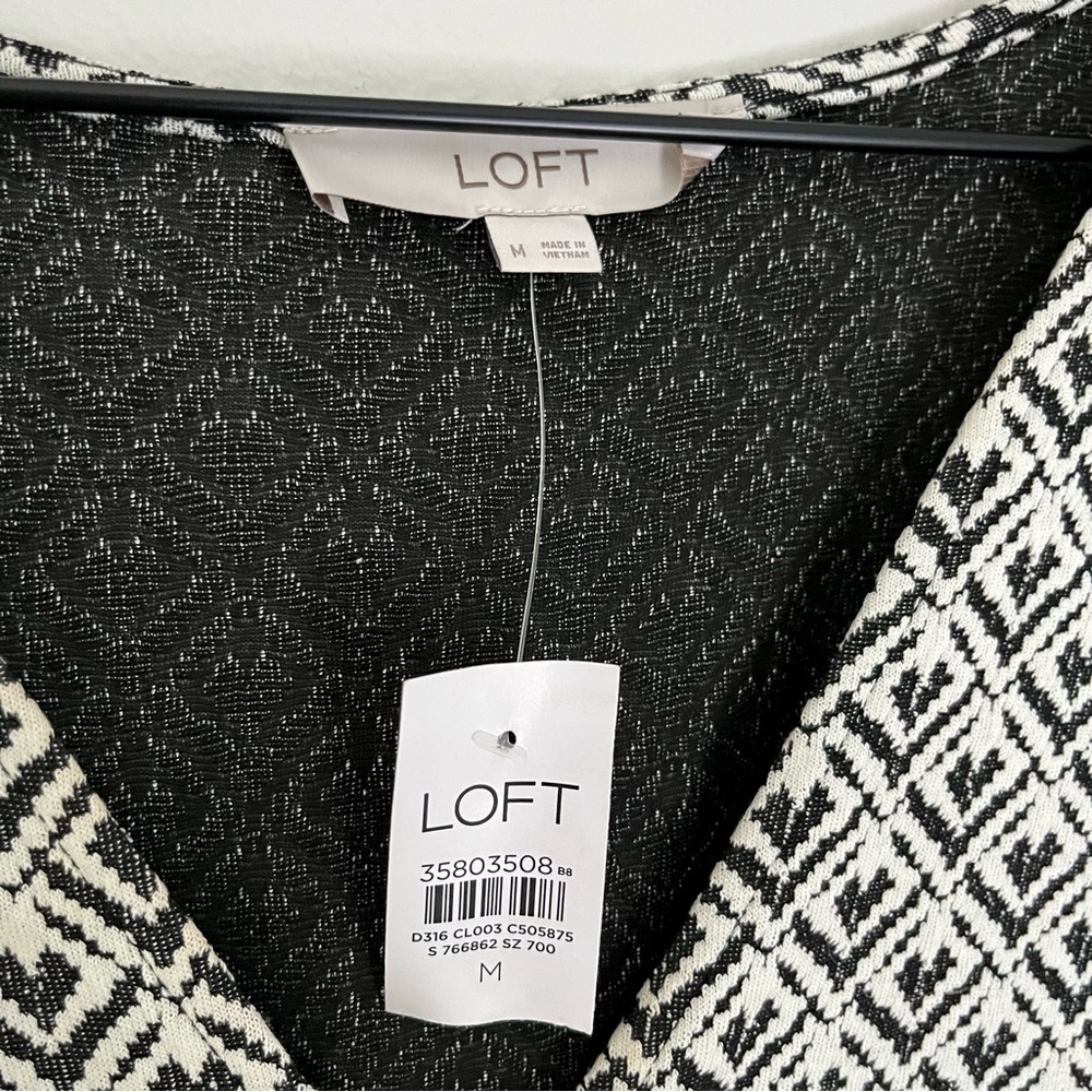 NWT‎ Loft Jacquard Button Flounce Swing Mini Dress Black White Size Medium - Picture 9 of 11